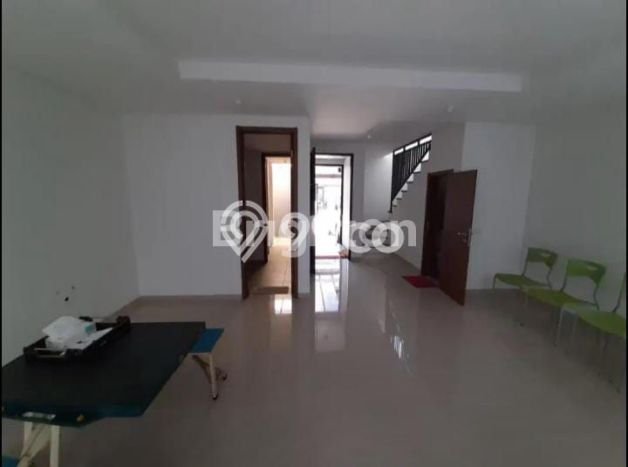 For Sale Rumah 3 Kamar Lokasi Ideal Bagus dan Strategis di Sambikerep For Sale Rumah 3 Kamar Lokasi Ideal Bagus dan Strategis di Sambikerep
