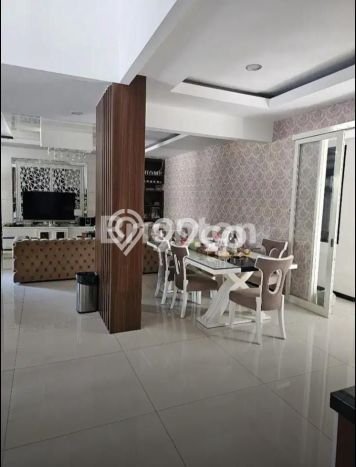 Disewakan! Rumah 4 Kamar Tidur &
2 Kamar Mandi di Graha, Surabaya Disewakan! Rumah 4 Kamar Tidur &
2 Kamar Mandi di Graha, Surabaya