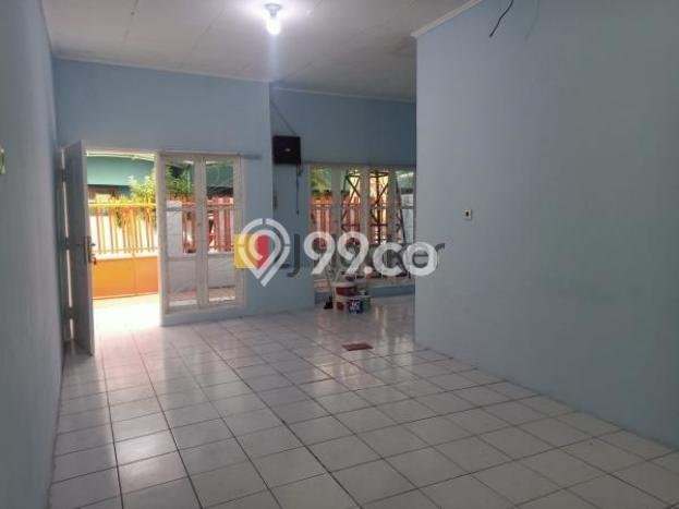 Rumah Tenang area Tomang, 2 KM, Luas 135m² Bangunan 90m² Rumah Tenang area Tomang, 2 KM, Luas 135m² Bangunan 90m²