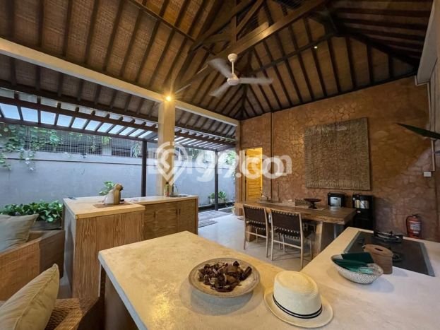 Rumah area Umalas, 1 KT, Design Modern, Luas 200m² LB 150m² Rumah area Umalas, 1 KT, Design Modern, Luas 200m² LB 150m²