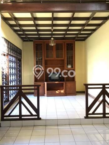 Rumah lokasi Geger Kalong, Bandung, LT 322m² Bangunan 175m² Rumah lokasi Geger Kalong, Bandung, LT 322m² Bangunan 175m²