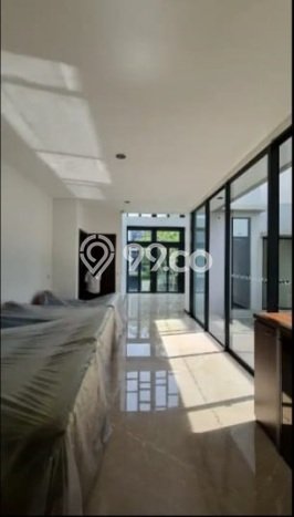 Rumah Luxury Modern Tanpa Renovasi di BSD Tangerang Rumah Luxury Modern Tanpa Renovasi di BSD Tangerang
