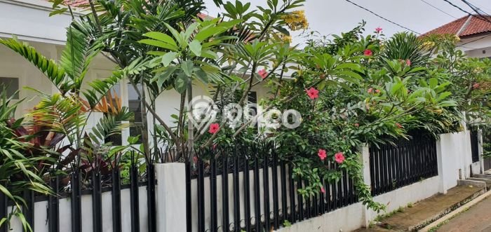 Rumah Elit Modern Tanpa Renovasi di Cipete Jakarta Selatan Rumah Elit Modern Tanpa Renovasi di Cipete Jakarta Selatan