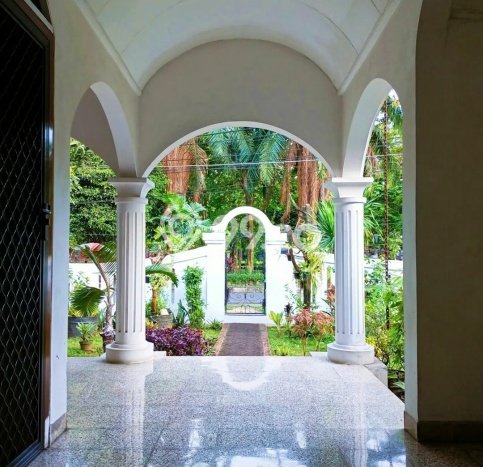 Dijual Rumah Mewah Megah Dengan View Eksklusif di Tanah Kusir, Jakarta Selatan Dijual Rumah Mewah Megah Dengan View Eksklusif di Tanah Kusir, Jakarta Selatan