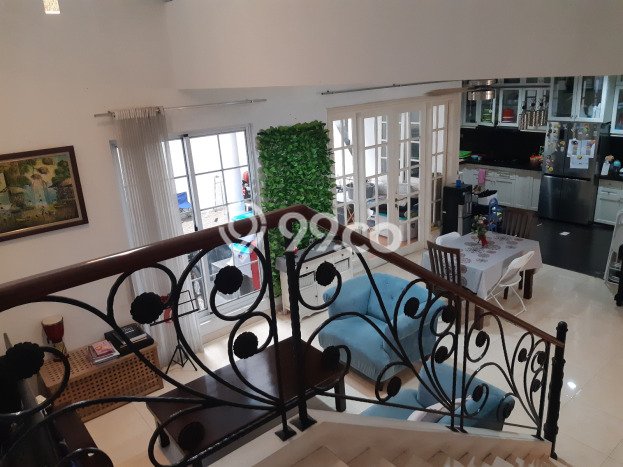 Rumah Elit Modern Siap Huni di BSD Tangerang Rumah Elit Modern Siap Huni di BSD Tangerang
