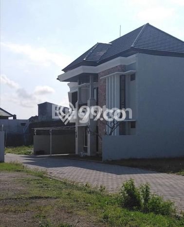 Ready to Use! Premium House LT 210m2 Desain Modern di Sanur Ready to Use! Premium House LT 210m2 Desain Modern di Sanur