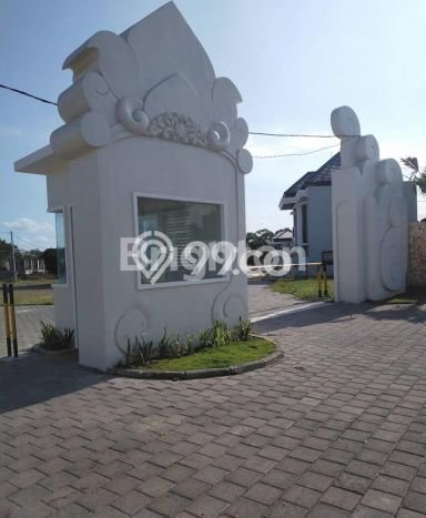 Ready to Use! Premium House LT 210m2 Desain Modern di Sanur Ready to Use! Premium House LT 210m2 Desain Modern di Sanur