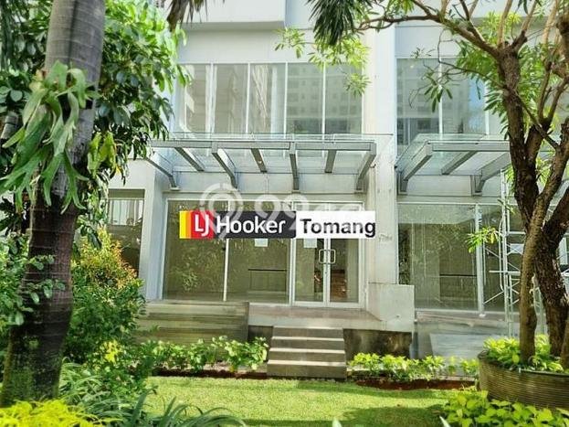 Disewakan! Rumah 3 Kamar Tidur &
3 Kamar Mandi di Grogol, Jakarta Barat Disewakan! Rumah 3 Kamar Tidur &
3 Kamar Mandi di Grogol, Jakarta Barat