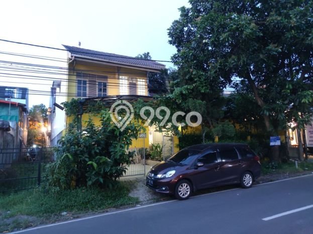 Rumah Luxury Modern Tanpa Renovasi di BSD Tangerang Rumah Luxury Modern Tanpa Renovasi di BSD Tangerang