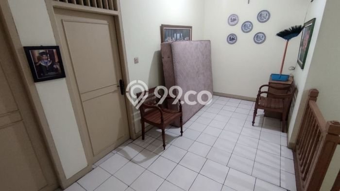 Rumah Luxury Modern Tanpa Renovasi di BSD Tangerang Rumah Luxury Modern Tanpa Renovasi di BSD Tangerang