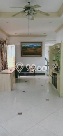 SPECIAL PRICE! Rumah Strategis lokasi Tomang, Luas 228m² LB 331m² SPECIAL PRICE! Rumah Strategis lokasi Tomang, Luas 228m² LB 331m²