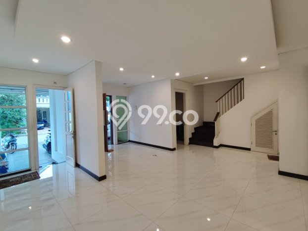 For Sale! Luxury House LT 200m2 Desain Modern di BSD For Sale! Luxury House LT 200m2 Desain Modern di BSD
