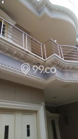 Dijual Hunian Rumah Terawat 4 KT di Srengseng, Jakarta Barat Dijual Hunian Rumah Terawat 4 KT di Srengseng, Jakarta Barat