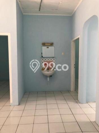 Rumah area Tomang, 2 KM, Konsep Minimalis, LT 135m² Bangunan 100m² Rumah area Tomang, 2 KM, Konsep Minimalis, LT 135m² Bangunan 100m²