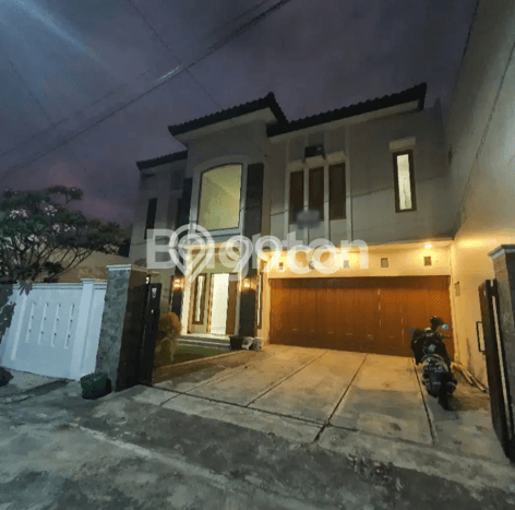 Dijual Rumah Premium dengan Fasilitas Sekitar Lengkap di Manahan, Solo Dijual Rumah Premium dengan Fasilitas Sekitar Lengkap di Manahan, Solo