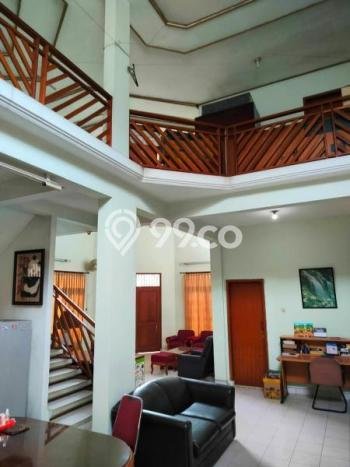 Rumah Eksklusif Siap Huni LT 363m2 di Kebayoran Lama, Jakarta Selatan Rumah Eksklusif Siap Huni LT 363m2 di Kebayoran Lama, Jakarta Selatan