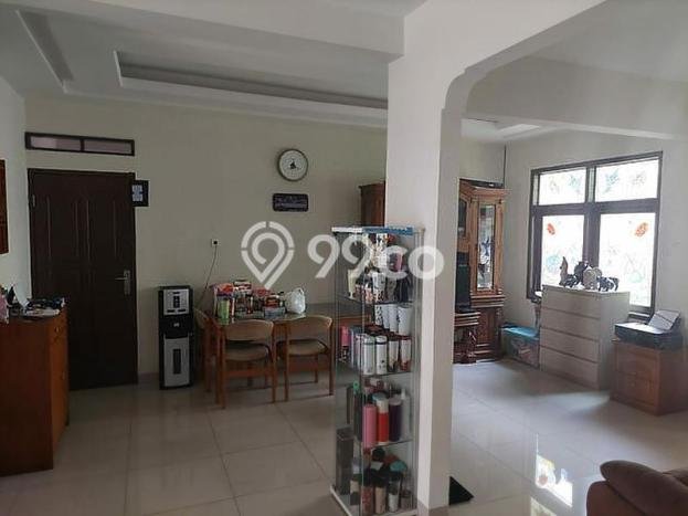 Rumah Elit LB 150m2 Siap Pakai Desain Elegan di Bintaro, Tangerang Selatan Rumah Elit LB 150m2 Siap Pakai Desain Elegan di Bintaro, Tangerang Selatan