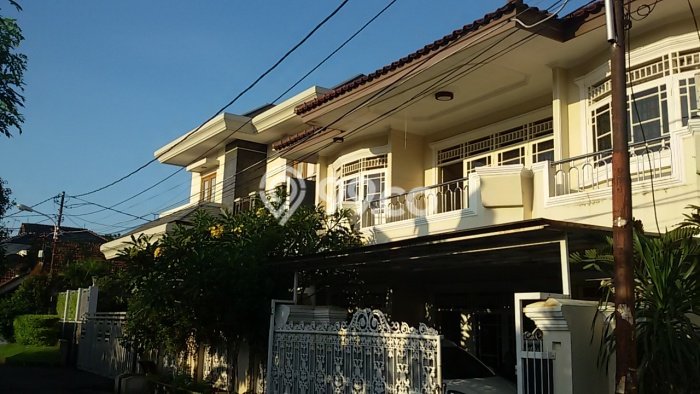 Rumah 5 KT 6 KM di Area Premium Tebet, Jakarta Selatan Rumah 5 KT 6 KM di Area Premium Tebet, Jakarta Selatan