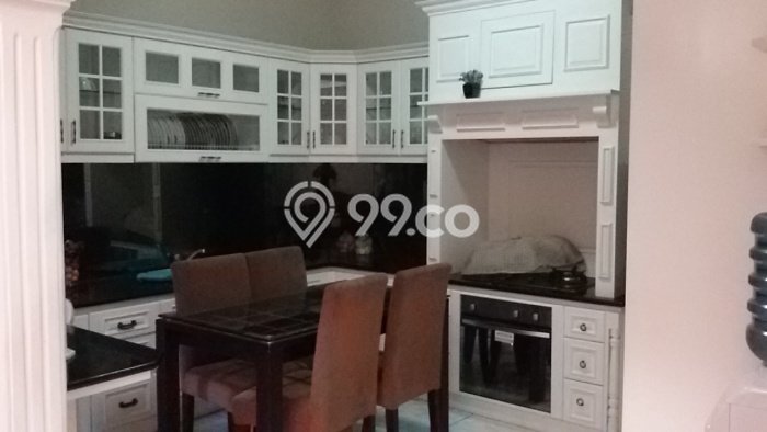 Rumah 5 KT 6 KM di Area Premium Tebet, Jakarta Selatan Rumah 5 KT 6 KM di Area Premium Tebet, Jakarta Selatan