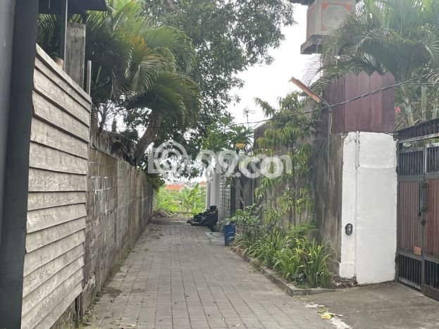 RECOMMENDED! Rumah kawasan Canggu, 3 KT, Area Premium, LT 350m² Bangunan 200m² RECOMMENDED! Rumah kawasan Canggu, 3 KT, Area Premium, LT 350m² Bangunan 200m²