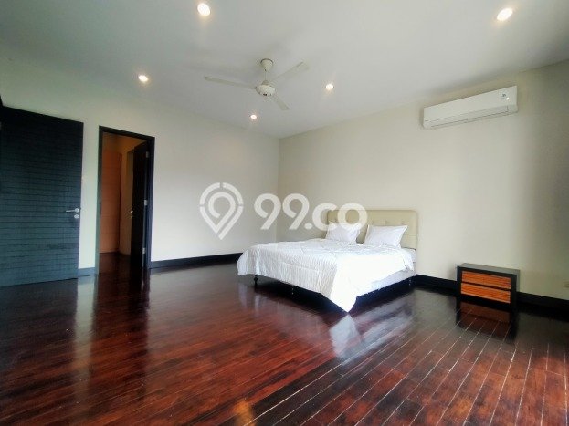 Rumah Elit LB 479m2 Siap Pakai Desain Elegan di Kebagusan, Jakarta Selatan Rumah Elit LB 479m2 Siap Pakai Desain Elegan di Kebagusan, Jakarta Selatan