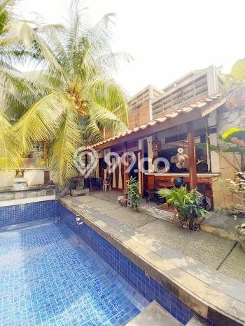 Dijual Rumah Luas Elegan Dengan View Eksklusif di Bintaro, Tangerang Selatan Dijual Rumah Luas Elegan Dengan View Eksklusif di Bintaro, Tangerang Selatan
