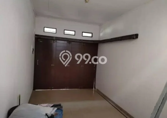 Rumah Strategis Modern Lb 150m2 di Cakung, Jakarta Timur Rumah Strategis Modern Lb 150m2 di Cakung, Jakarta Timur