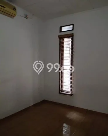 Rumah Strategis Modern Lb 150m2 di Cakung, Jakarta Timur Rumah Strategis Modern Lb 150m2 di Cakung, Jakarta Timur