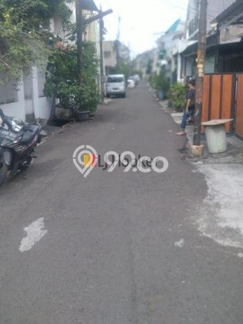 LOKASI STRATEGIS! Rumah di Tomang, Dekat Stasiun, 3 KT, LT 135m² LB 110m² LOKASI STRATEGIS! Rumah di Tomang, Dekat Stasiun, 3 KT, LT 135m² LB 110m²