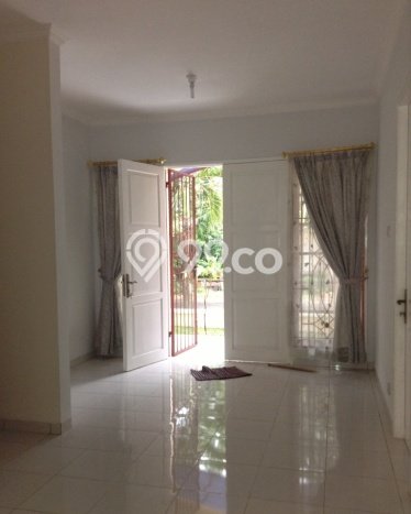 Hunian Nyaman Asri 3 KT Siap Huni di Bintaro Tangerang Selatan Hunian Nyaman Asri 3 KT Siap Huni di Bintaro Tangerang Selatan