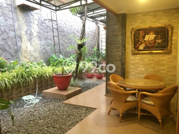 Jual Rumah Luas Megah Dengan View Eksklusif di Cipaku, Bandung Jual Rumah Luas Megah Dengan View Eksklusif di Cipaku, Bandung