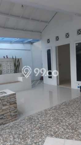 Rumah Modern Cantik 2 KT Siap Huni di Ciputat Rumah Modern Cantik 2 KT Siap Huni di Ciputat