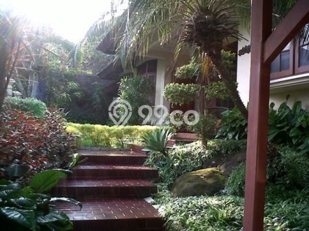 Jual Rumah Mewah Elegan Dengan View Eksklusif di Cinere, Jakarta Selatan Jual Rumah Mewah Elegan Dengan View Eksklusif di Cinere, Jakarta Selatan
