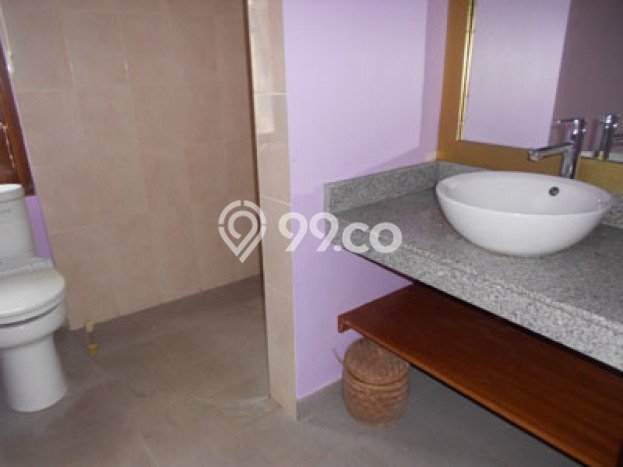 UNIT SPESIAL! Rumah di Canggu, 3 KT, Akses Fasilitas, Luas 350m² LB 190m² UNIT SPESIAL! Rumah di Canggu, 3 KT, Akses Fasilitas, Luas 350m² LB 190m²