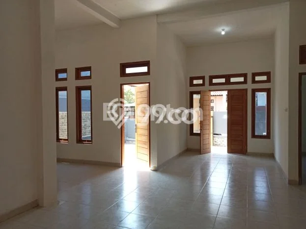 Rumah di Tonja, 3 KT, Area Potensial Rumah di Tonja, 3 KT, Area Potensial