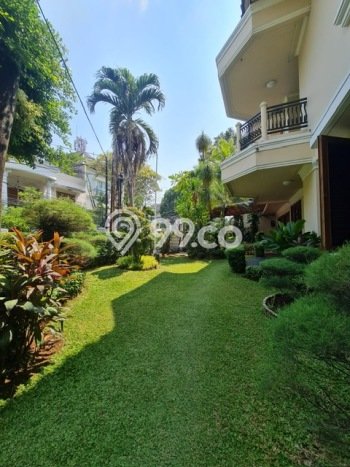 Rumah Elit LB 600m2 Siap Huni Desain Elegan di Simprug Garden, Jakarta Selatan Rumah Elit LB 600m2 Siap Huni Desain Elegan di Simprug Garden, Jakarta Selatan