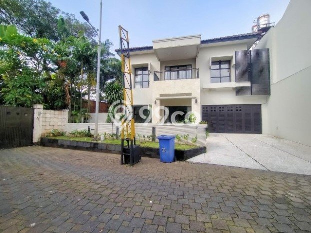 Rumah Luxury Modern Tanpa Renovasi di Kebagusan Jakarta Selatan Rumah Luxury Modern Tanpa Renovasi di Kebagusan Jakarta Selatan