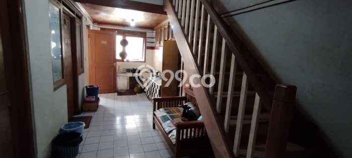 Rumah Lingkungan Nyaman di , Bandung, Luas 264m2m² LB 450m2m² Rumah Lingkungan Nyaman di , Bandung, Luas 264m2m² LB 450m2m²