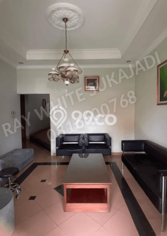 Rumah Elit Modern Tanpa Renovasi di Cihanjuang Bandung Rumah Elit Modern Tanpa Renovasi di Cihanjuang Bandung