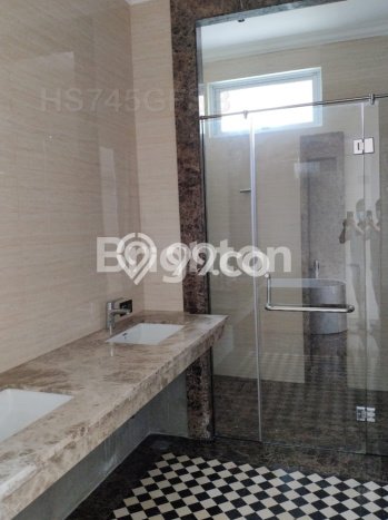 For Sale! Premium House LT 345m2 Desain Elegan di Graha For Sale! Premium House LT 345m2 Desain Elegan di Graha