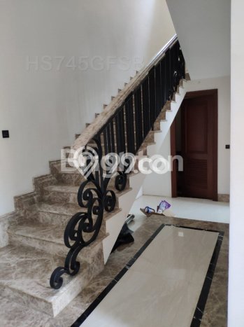 For Sale! Premium House LT 345m2 Desain Elegan di Graha For Sale! Premium House LT 345m2 Desain Elegan di Graha