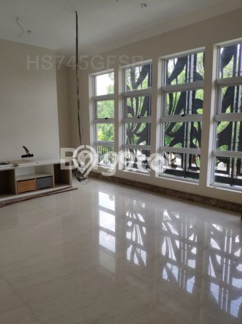 For Sale! Premium House LT 345m2 Desain Elegan di Graha For Sale! Premium House LT 345m2 Desain Elegan di Graha