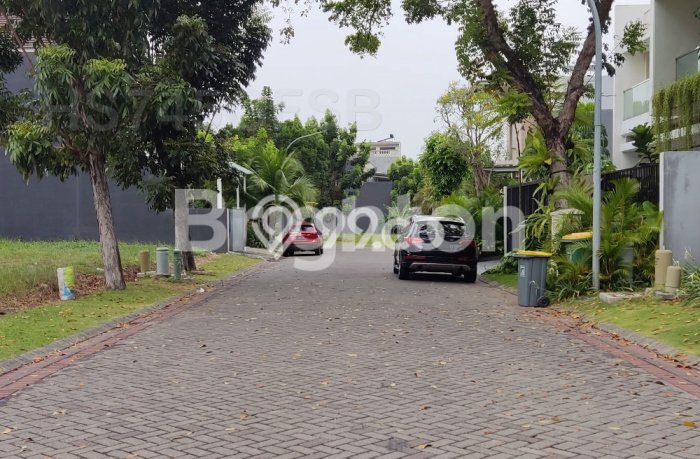 For Sale! Premium House LT 345m2 Desain Elegan di Graha For Sale! Premium House LT 345m2 Desain Elegan di Graha