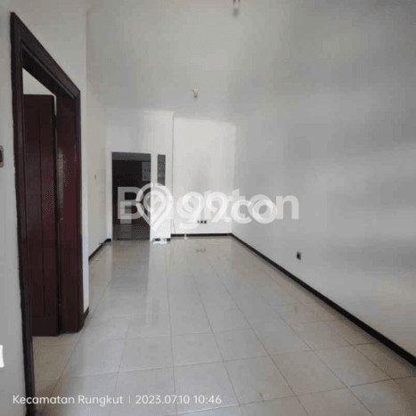 Dijual Rumah 2 Kamar Lokasi Ideal Bagus dan Strategis di Rungkut Dijual Rumah 2 Kamar Lokasi Ideal Bagus dan Strategis di Rungkut