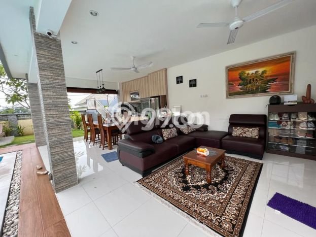 For Sale! Premium House LT 272m2 Desain Elegan di Ungasan For Sale! Premium House LT 272m2 Desain Elegan di Ungasan