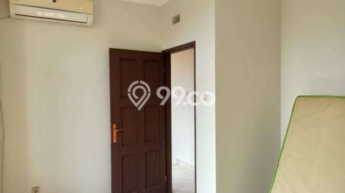 Properti Strategis 3 KT Luas Tanah 119m2m² di , Jakarta Timur Properti Strategis 3 KT Luas Tanah 119m2m² di , Jakarta Timur