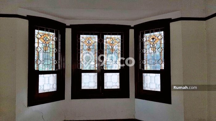 Hunian Eksklusif Siap Huni LT 1030m2 di Coblong, Bandung Hunian Eksklusif Siap Huni LT 1030m2 di Coblong, Bandung