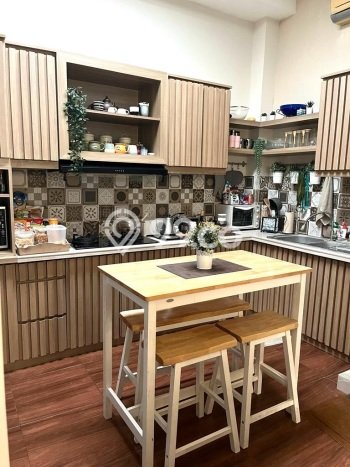 Hot Offer Hunian Mewah Ideal dan Luas di Ciputat, Tangerang Selatan Hot Offer Hunian Mewah Ideal dan Luas di Ciputat, Tangerang Selatan