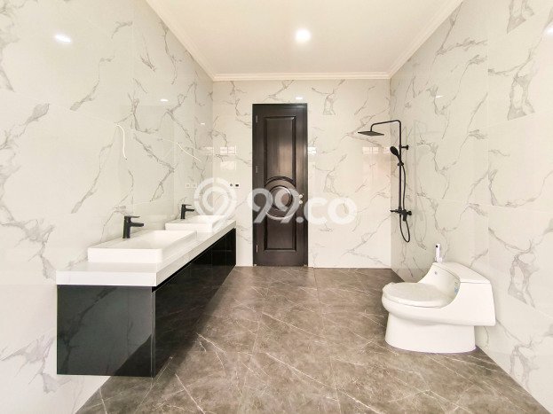 Ready to Use! Luxury House LT 323m2 Desain Modern di Bintaro Ready to Use! Luxury House LT 323m2 Desain Modern di Bintaro