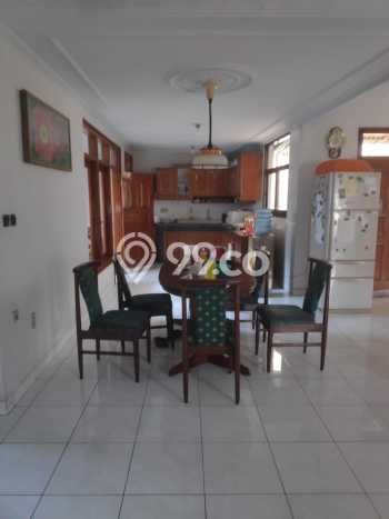 SPECIAL PRICE! Rumah Asri di Kiaracondong, LT 680m2m² Bangunan 380m2m² SPECIAL PRICE! Rumah Asri di Kiaracondong, LT 680m2m² Bangunan 380m2m²